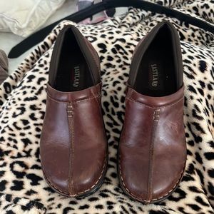 East land woman’s shoes